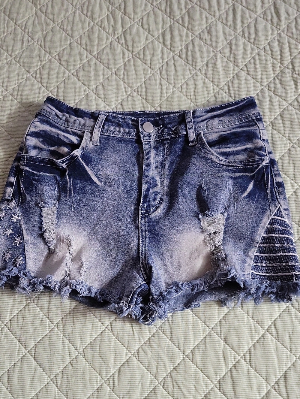 Denim Distressed Women’s Shorts - Blue Wash